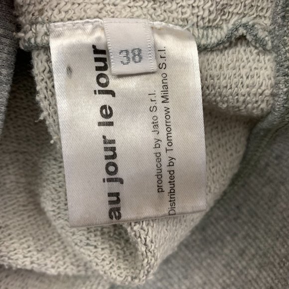 au jour le jour Sweatshirt Lip and Key Sequin Embellishment Women's Size 38 6 US - Picture 7 of 13